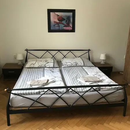 Apartament B - Narodni 17